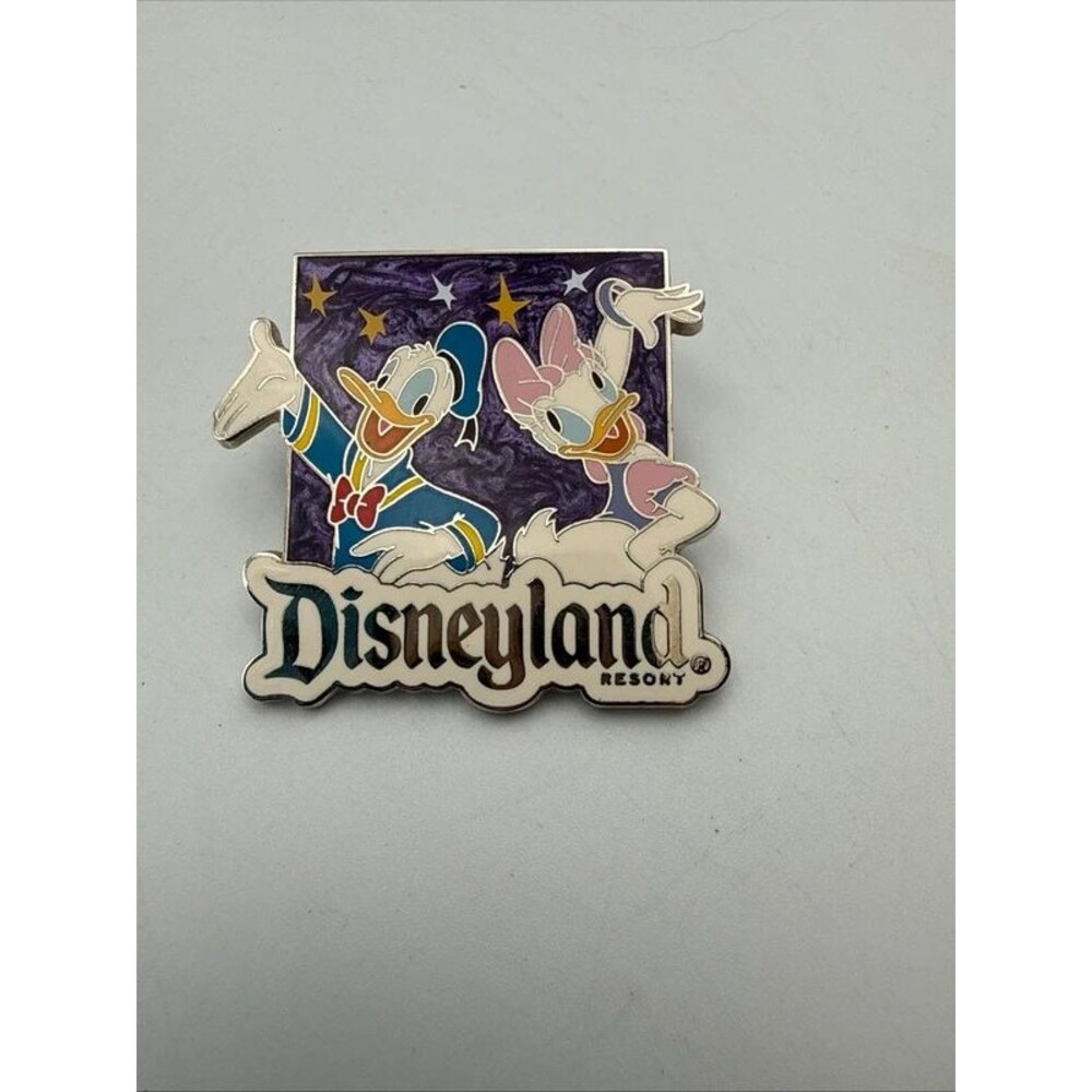 Donald and Daisy Disney Pin